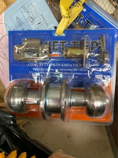 Khóa tay nắm tròn 04206 Việt Tiệp mỏ ngắn
